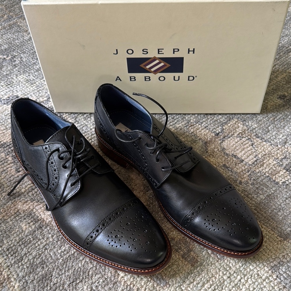 Joseph Abboud Black Oxford Dress Shoes with Broguing